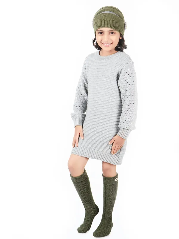 Olive_Woolen_Socks_For_Girls