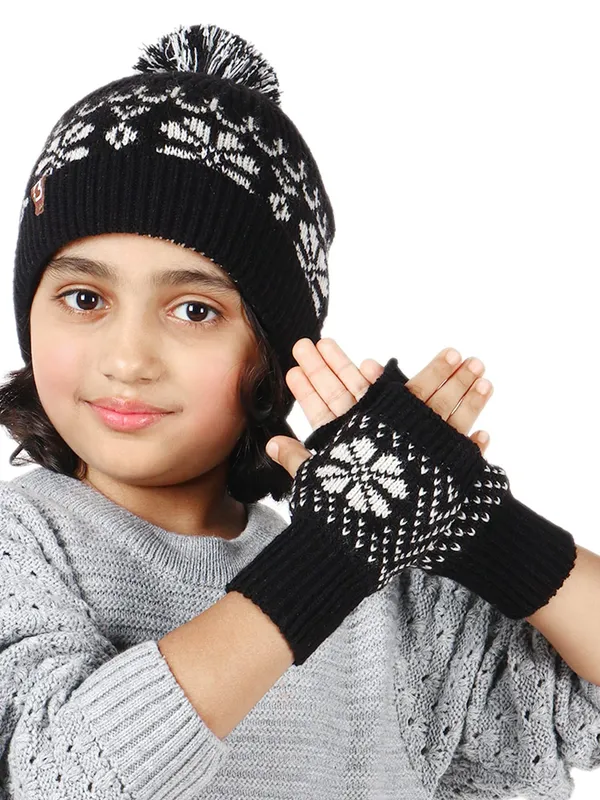 Black_Woolen_Gloves_For_Unisex_Child