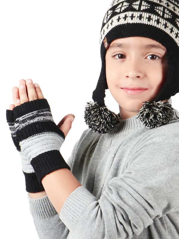 Black_Woolen_Gloves_For_Unisex_Child