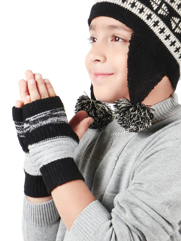 Black_Woolen_Gloves_For_Unisex_Child