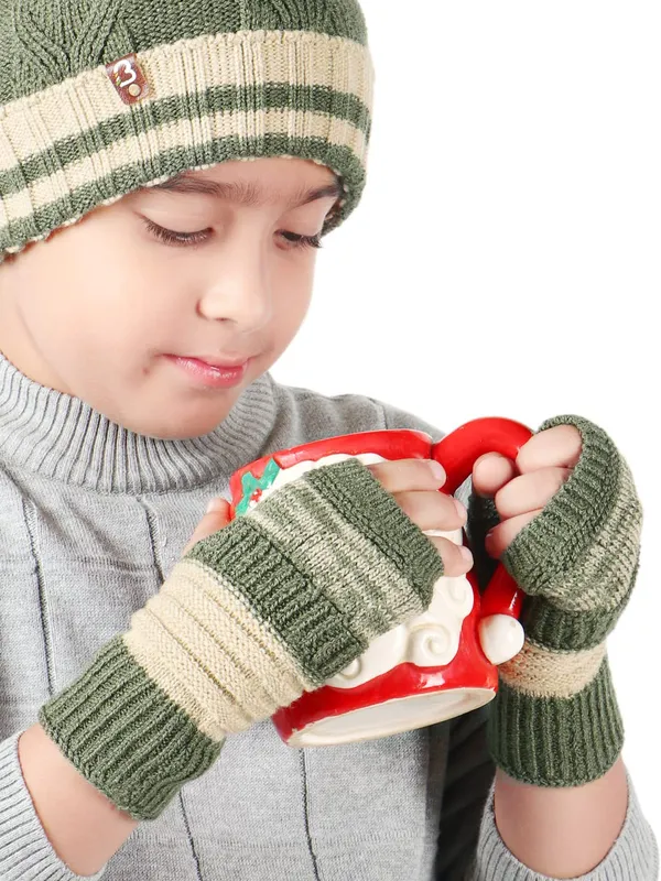 Green_Woolen_Gloves_For_Unisex_Child
