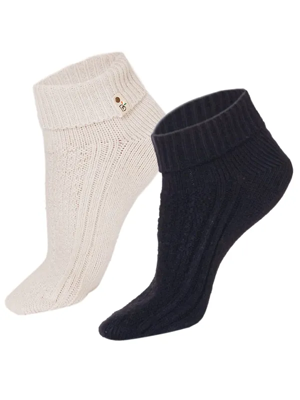 Black_&_White_Woolen_Socks_For_Women_(Pack_Of_2)