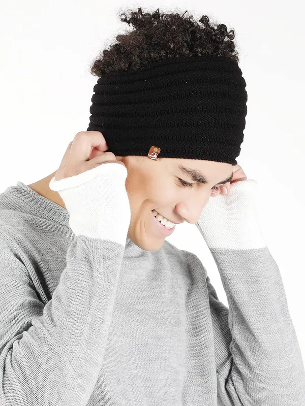 Black_Woolen_Earwarmer_For_Unisex