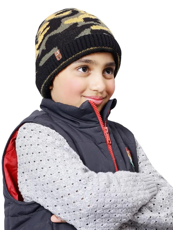 Multicolor_&_Black_Woolen_Cap_For_Unisex_Child