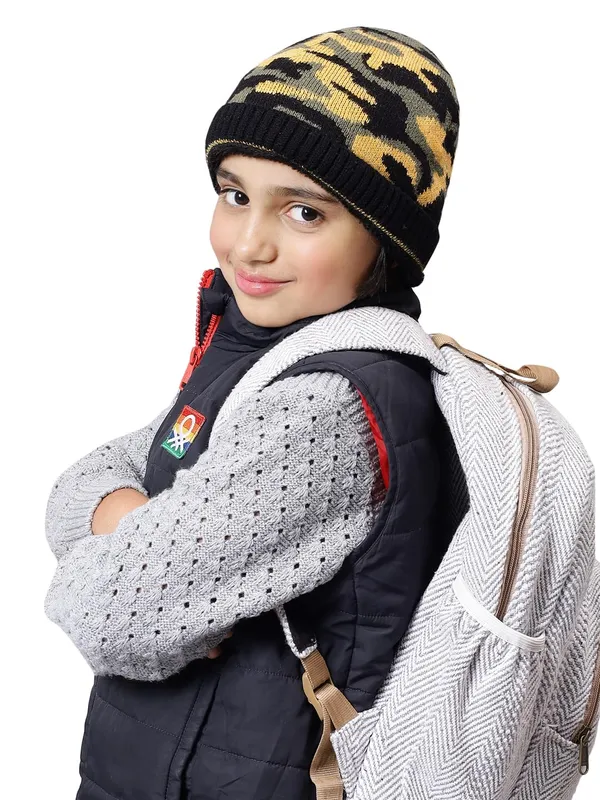 Multicolor_&_Black_Woolen_Cap_For_Unisex_Child