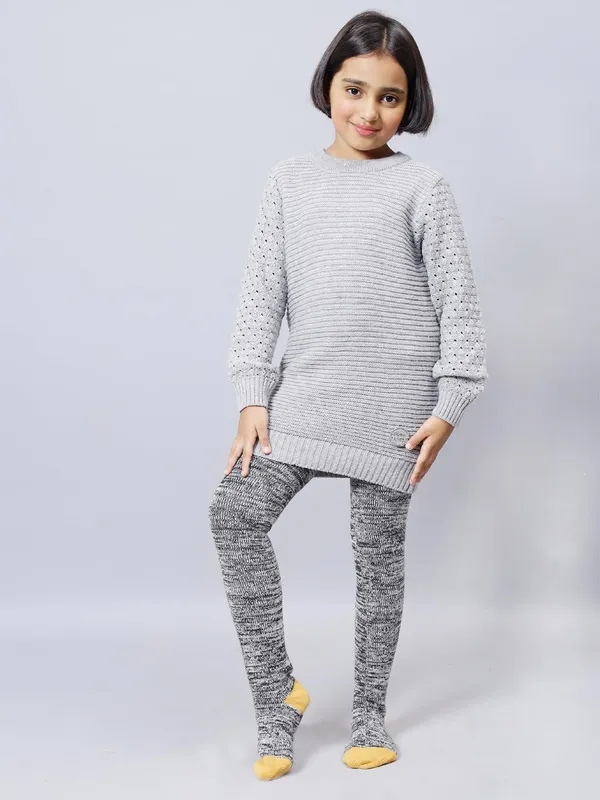 Acrylic_Woolen_Socks_For_Girls