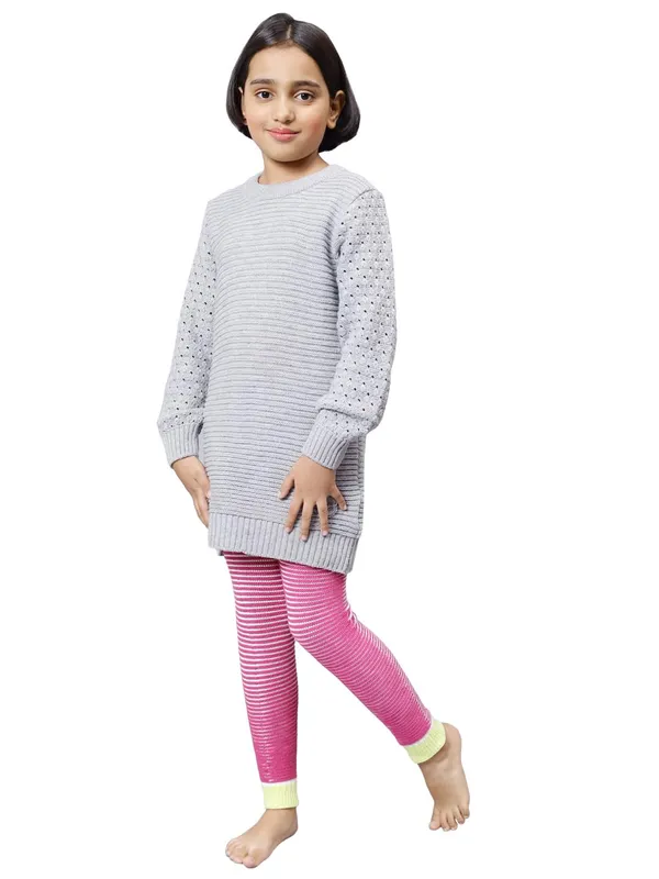 Pink_Woolen_Leg_Warmer_For_Girls
