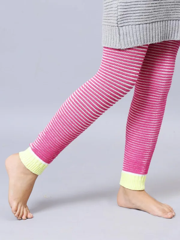 Pink_Woolen_Leg_Warmer_For_Girls