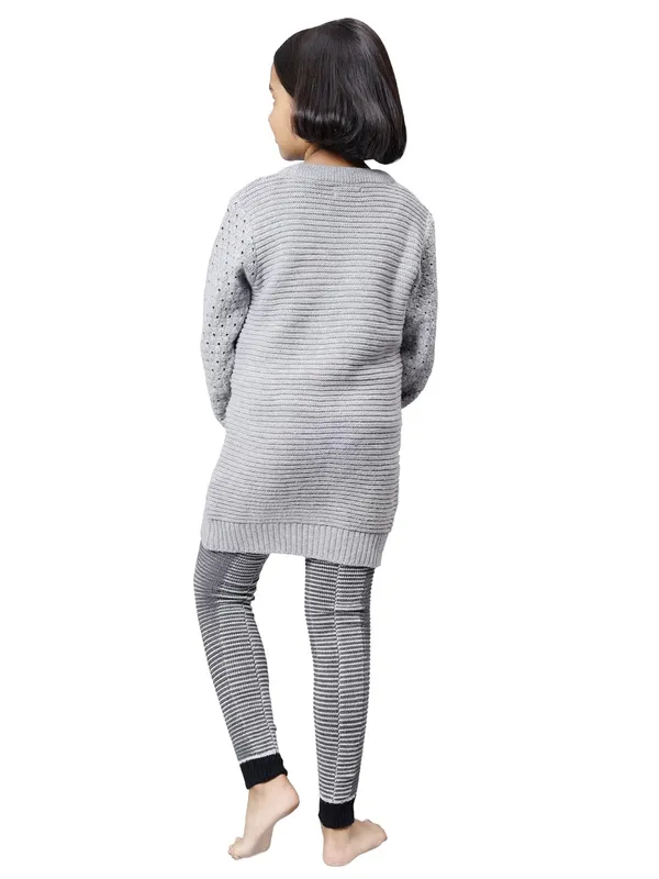 Black_Woolen_Leg_Warmer_For_Girls