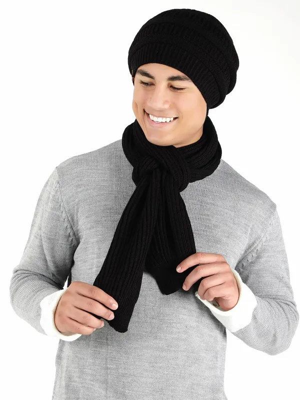 Black_Woolen_Cap_For_Unisex