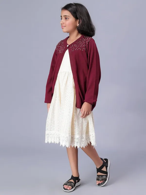 Maroon_Woolen_Shrug_For_Girls