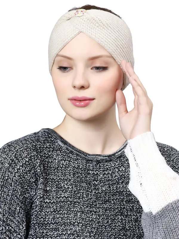 Cream_Woolen_Earwarmer_For_Women