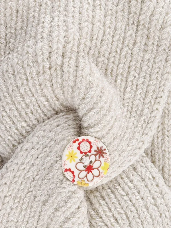 Cream_Woolen_Earwarmer_For_Women