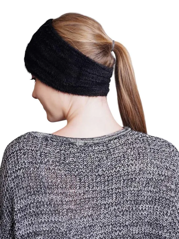 Black_Woolen_Earwarmer_For_Women