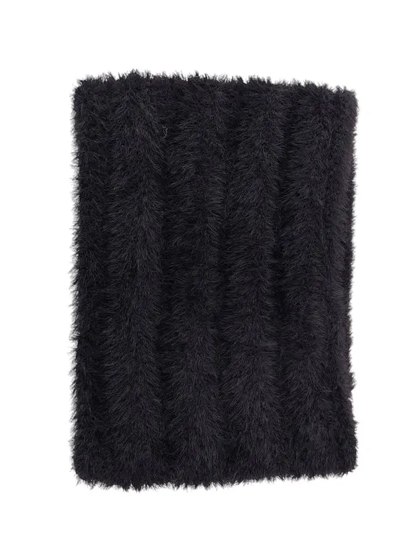 Black_Woolen_Earwarmer_For_Women