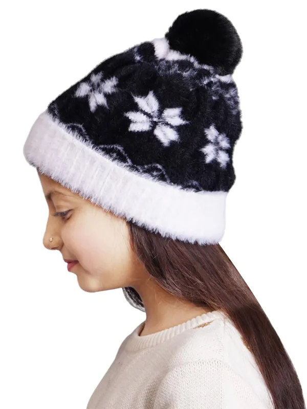 White_&_Blue_Woolen_Cap_For_Girls