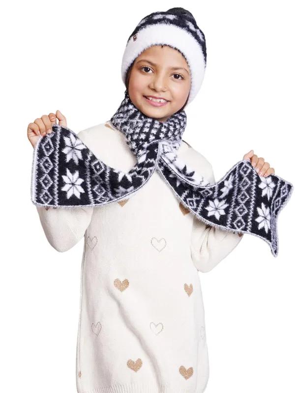 Blue_Woolen_Cap_For_Girls