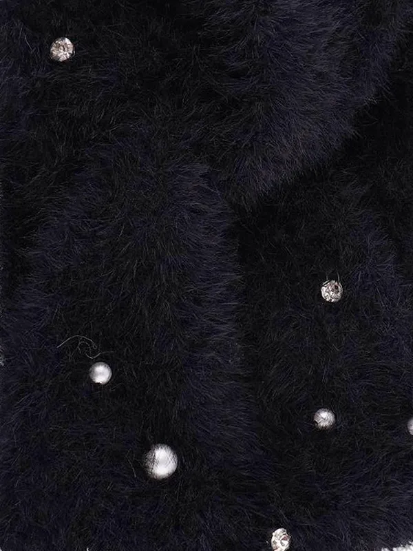 Black_Woolen_Earwarmer_For_Girls