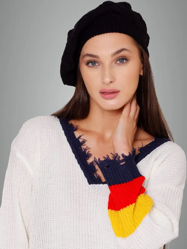 Black_Woolen_Cap_For_Women