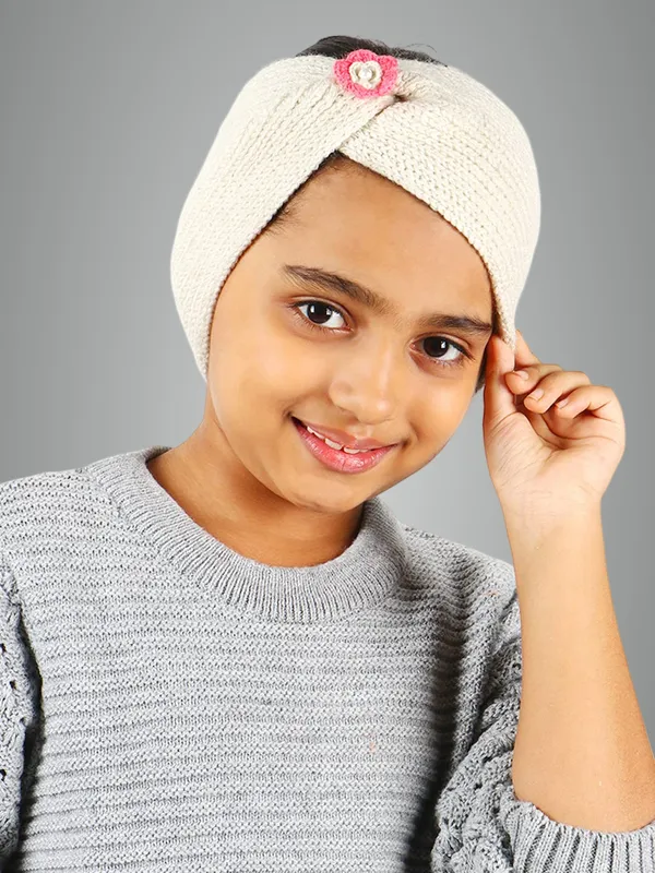 Cream_Woolen_Earmuff_For_Girls