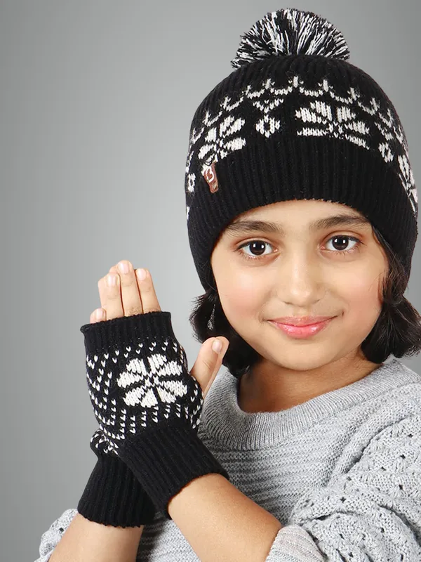 Black_Woolen_Gloves_For_Unisex_Child