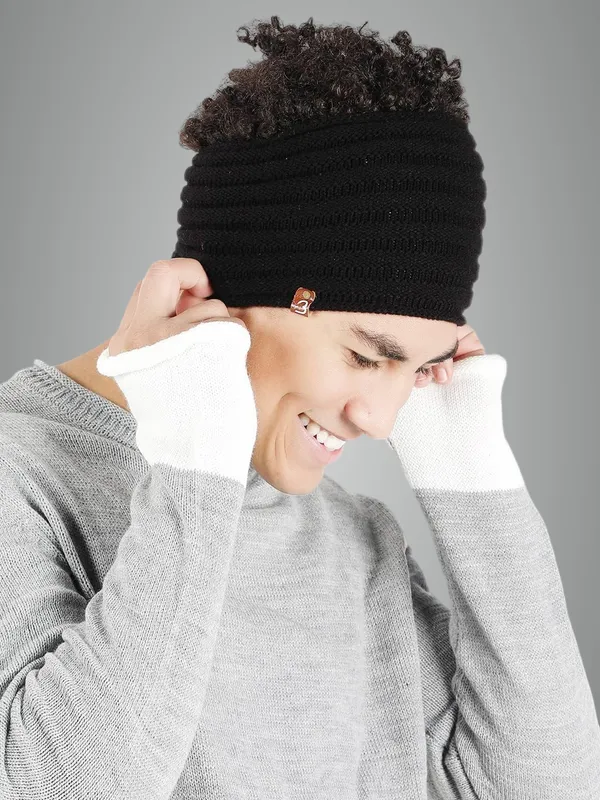 Black_Woolen_Earwarmer_For_Unisex