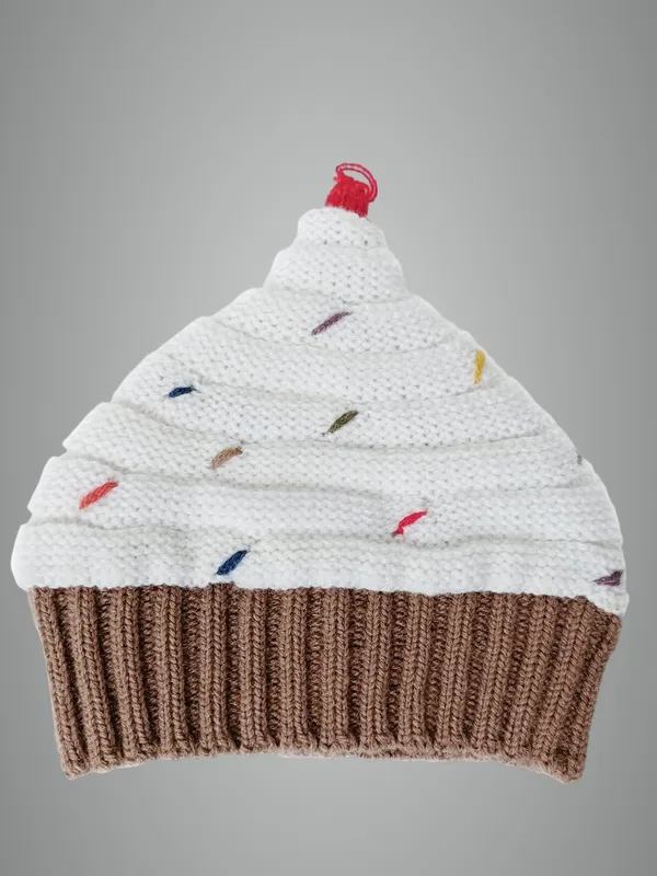 Cream_Woolen_Cap_For_Unisex_Child