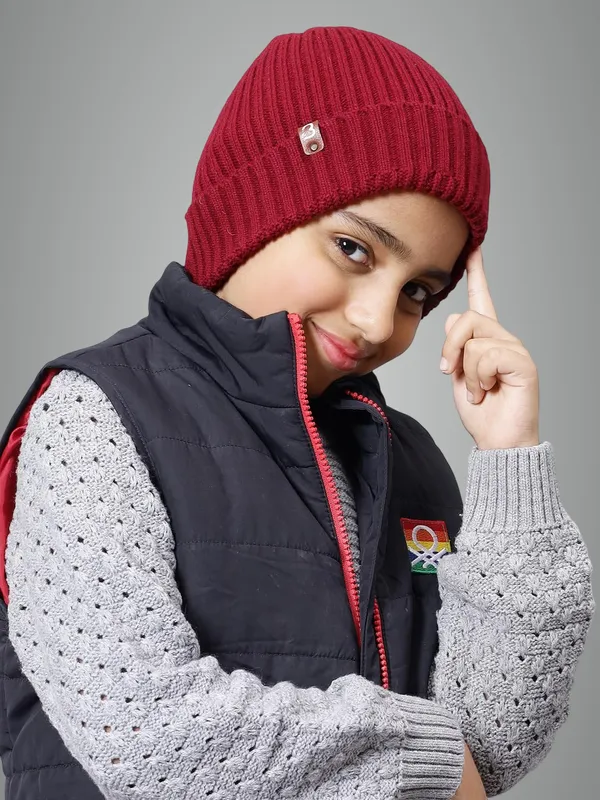 Maroon_Woolen_Cap_For_Unisex_Child