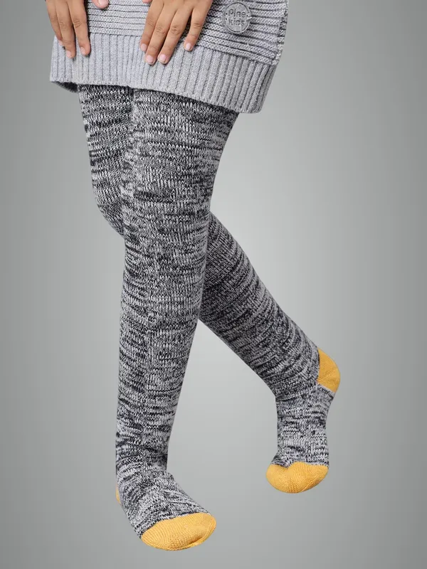 Acrylic_Woolen_Socks_For_Girls