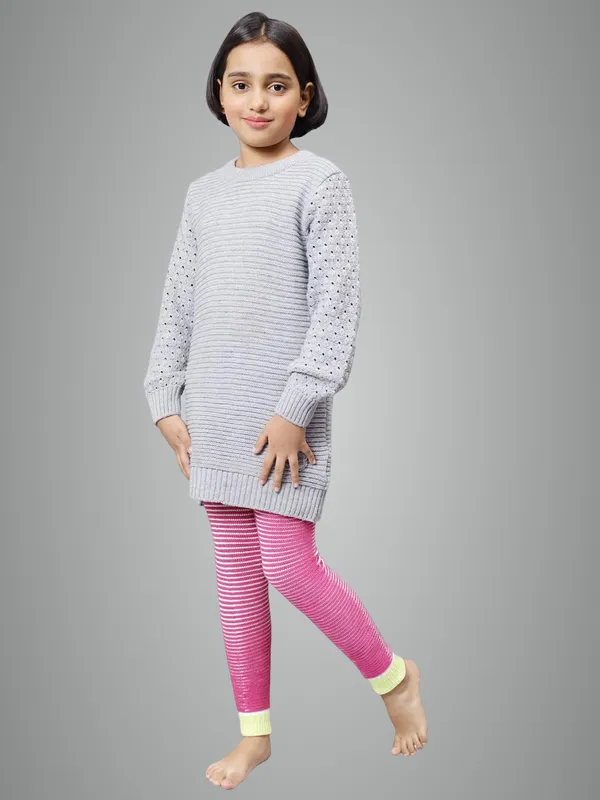 Pink_Woolen_Leg_Warmer_For_Girls