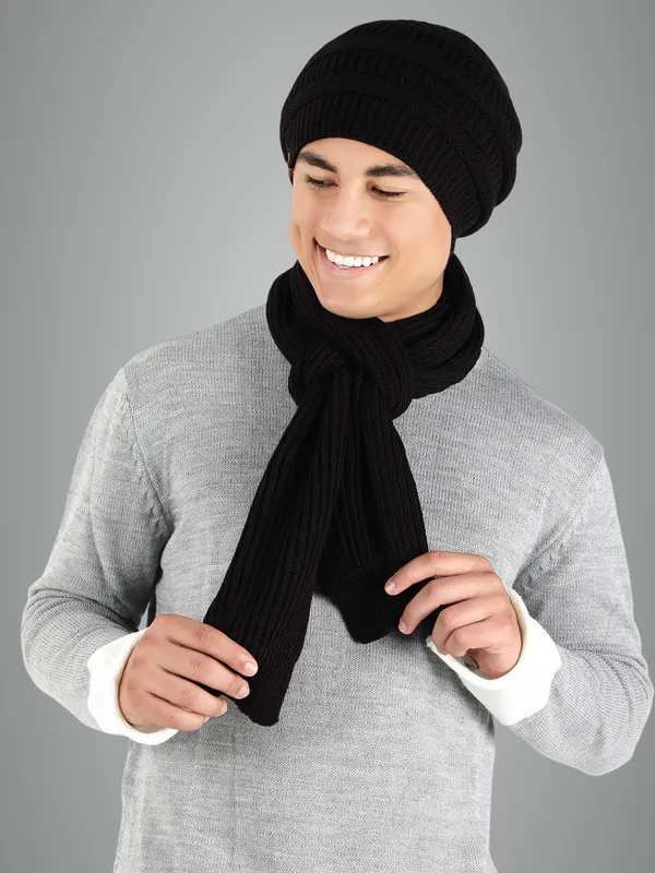 Black_Woolen_Cap_For_Unisex