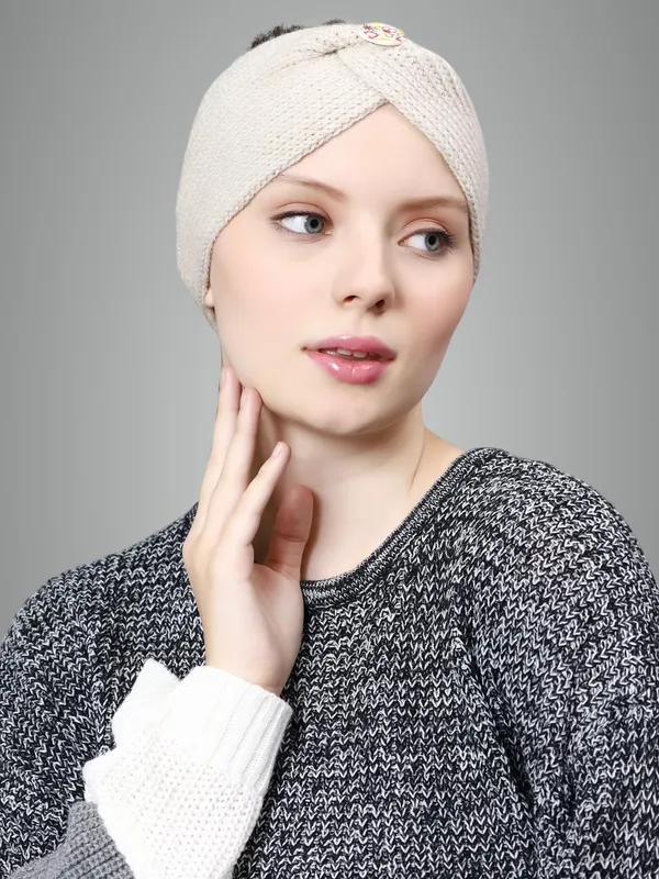 Cream_Woolen_Earwarmer_For_Women