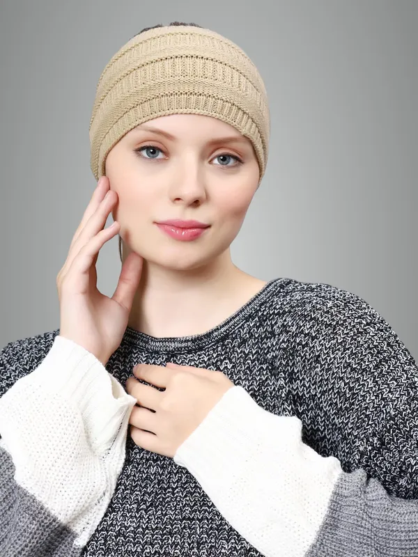 Beige_Woolen_Earwarmer_For_Unisex