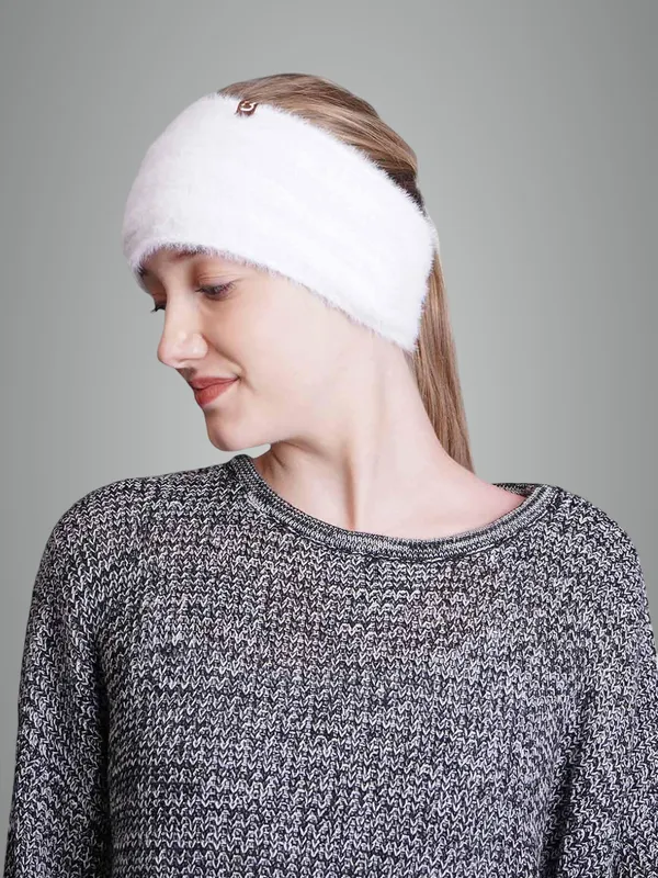White_Woolen_Earwarmer_For_Women