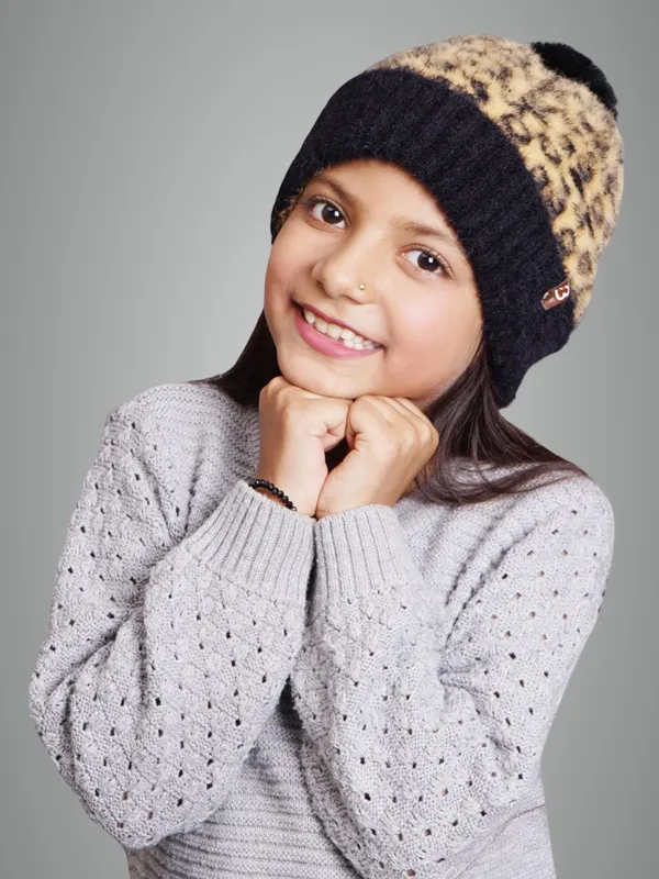 Black_&_Brown_Woolen_Cap_For_Girls