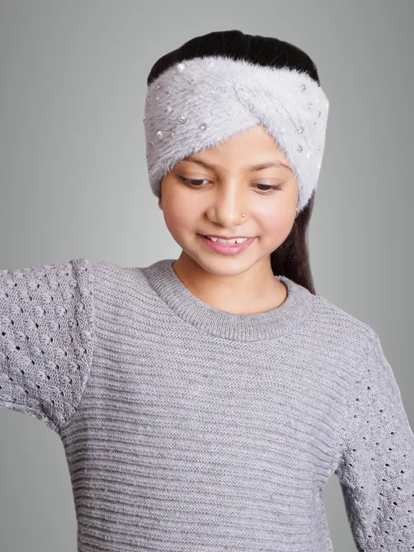 Grey_Woolen_Earwarmer_For_Girls