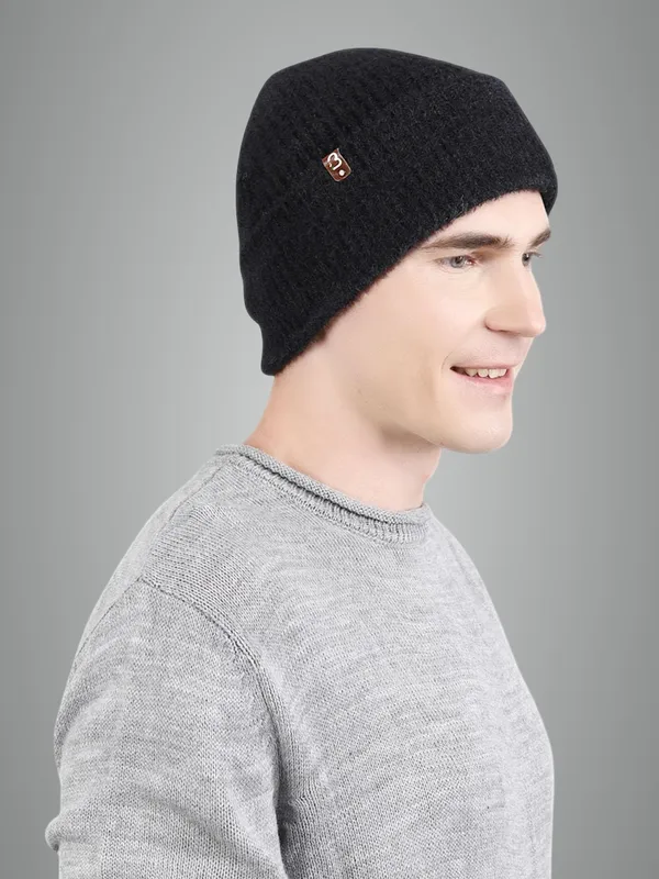 Black_Woolen_Cap_For_Unisex