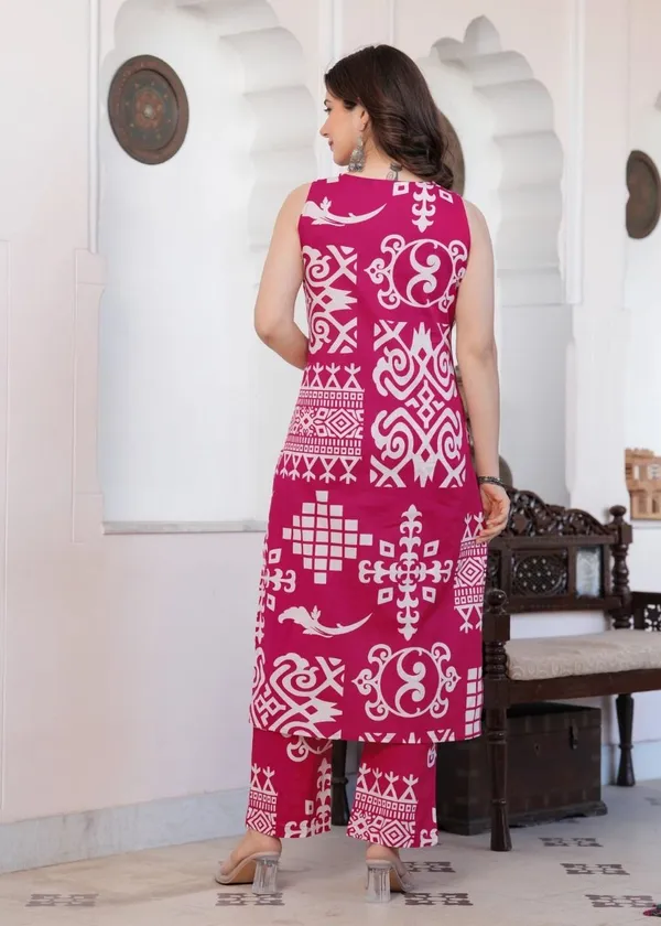 Pink_Cotton_Blend_Animal_Print_Regular_Kurti_Set_For_Women