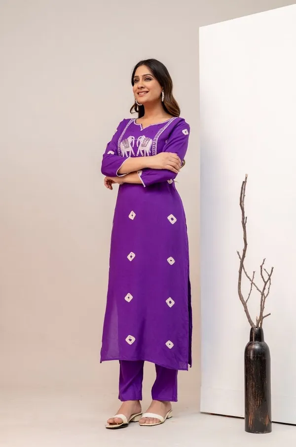 Purple_Cotton_Blend_Animal_Print_Regular_Kurti_Set_For_Women