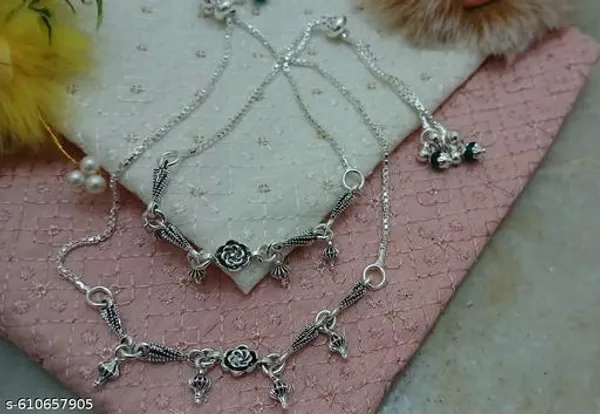 Silver_Elegant_Deisgn_Alloy_Anklet_For_Women