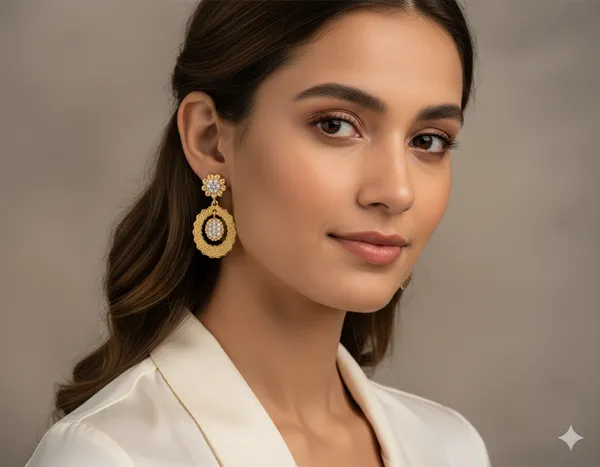 White_Elegant_Deisgn_Alloy_Earing_For_Women