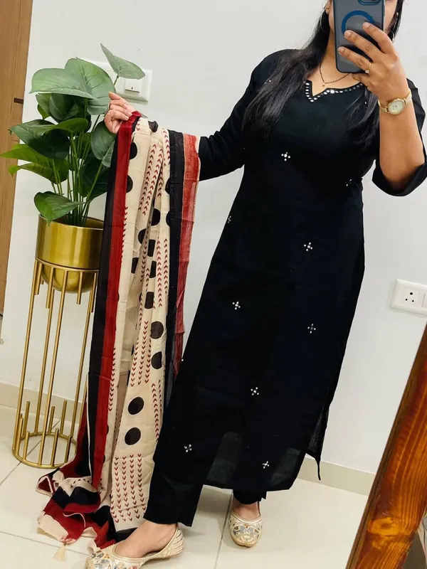 Womens_Black_Cotton_Kurti_Pant_Dupatta_Set