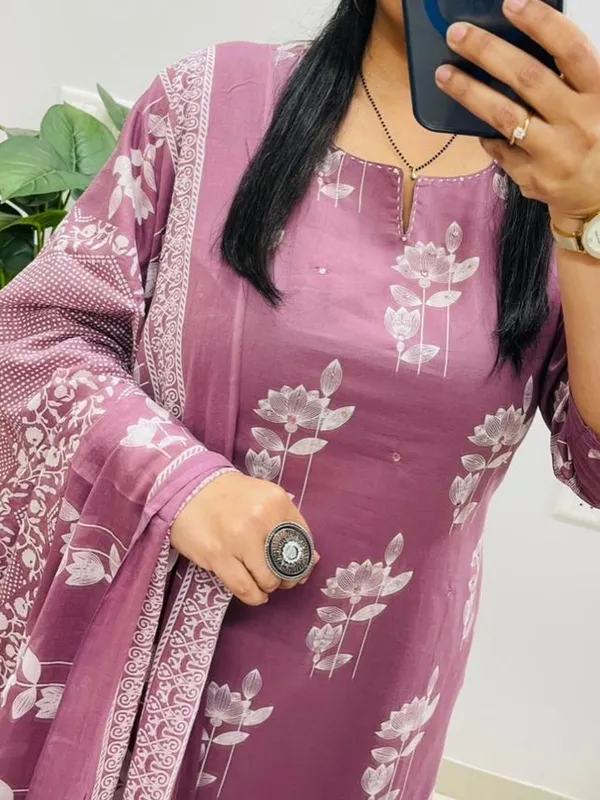 Dusty_Pink_Discharge_Print_Cotton_Kurta_Set