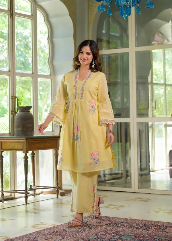 Sunlit_Bloom_Floral_Kurta_Set