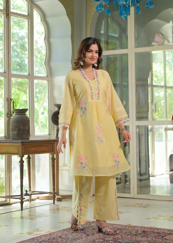 Sunlit_Bloom_Floral_Kurta_Set