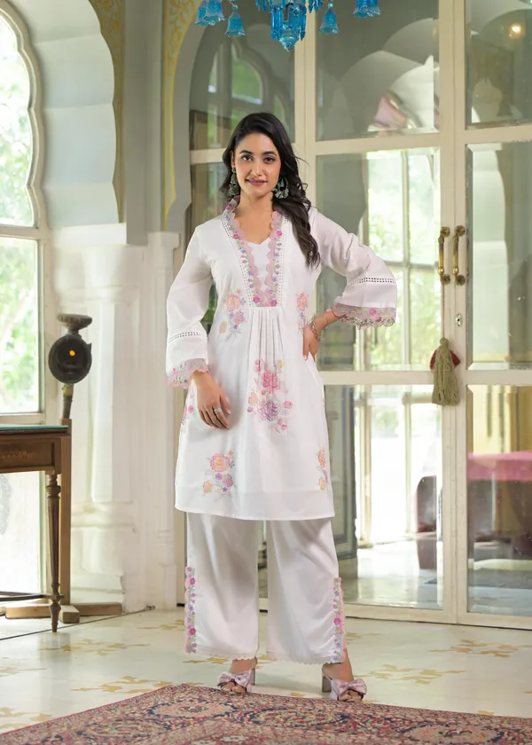 White_Petals_Floral_Kurta_Pant_Set