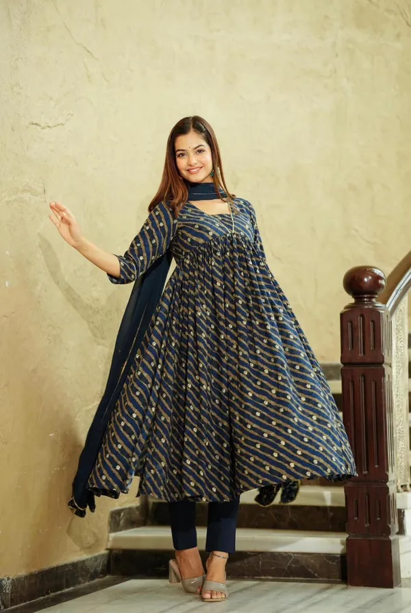 Navy_Blue_Alia_Pattern_3-Piece_Set