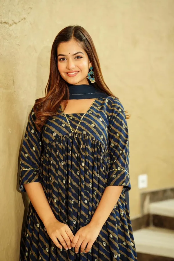 Navy_Blue_Alia_Pattern_3-Piece_Set