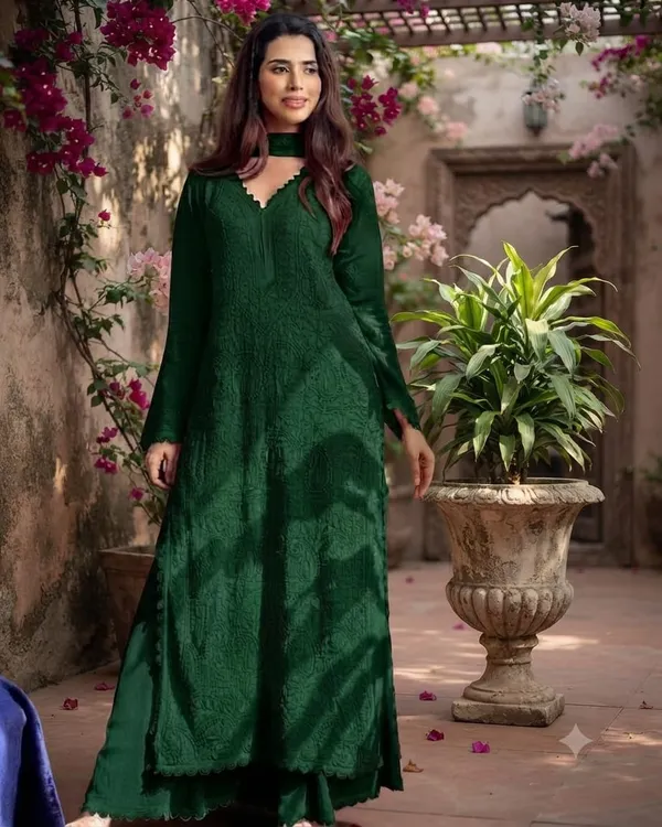 Dark_Green_3-Piece_Suit_Set