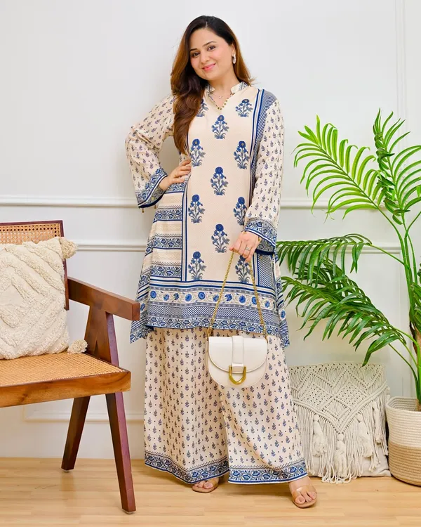 Cream_&_Blue_Artistic_Co-Ord_Set